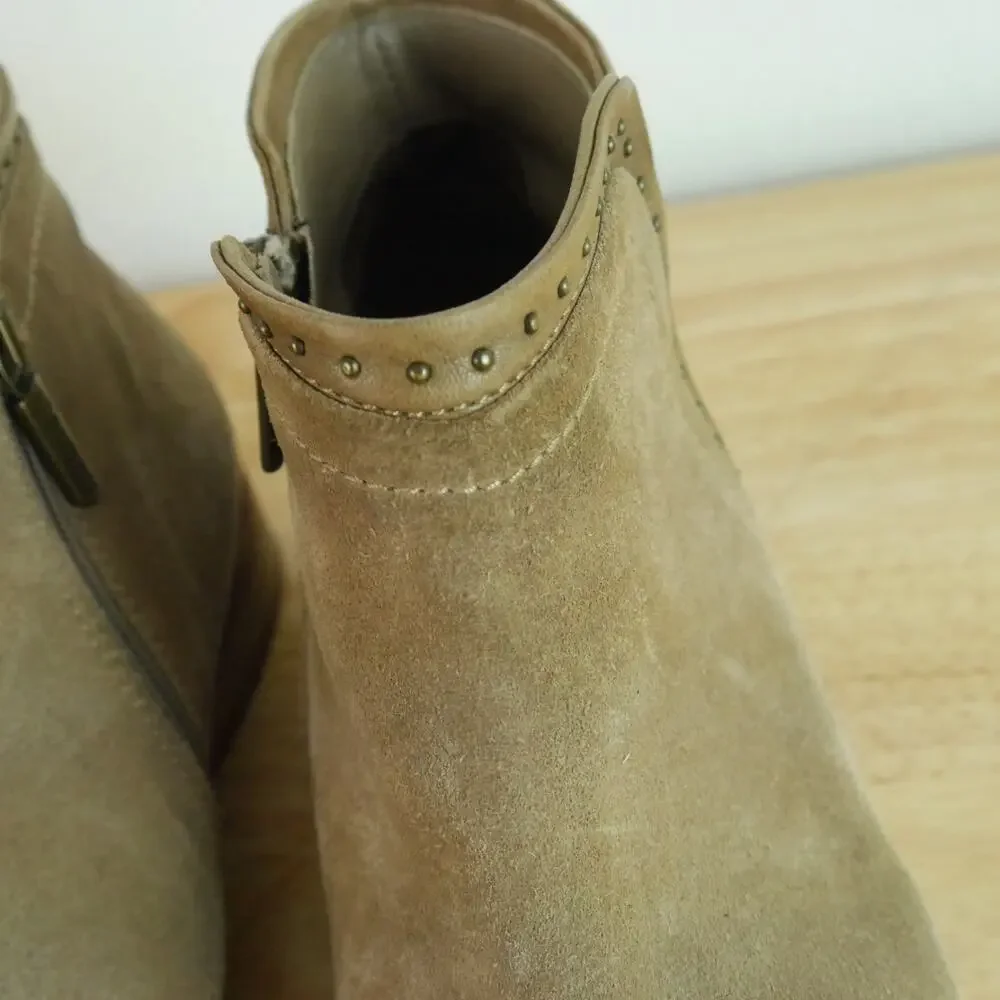 Italeau Miralda Suede Studded Ankle Bootie 37 1/2 US 7 Boho Western Italy Luxury - Picture 5 of 15